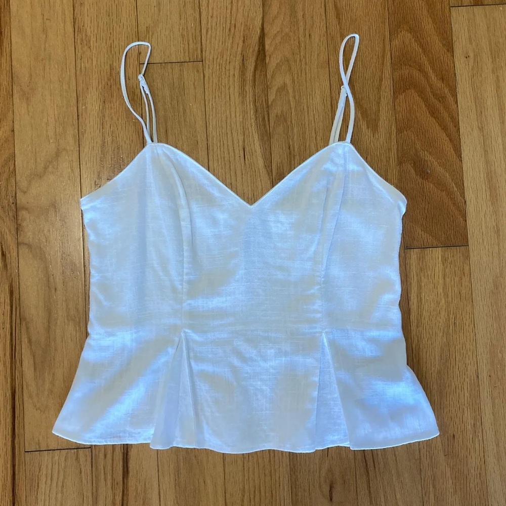 Express peplum sweetheart tank in white size Small